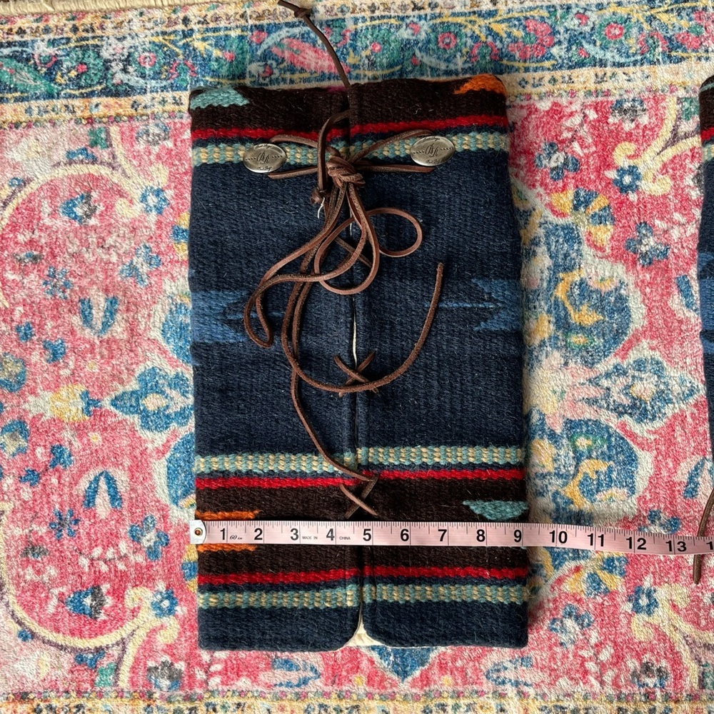 BOOT RUGS Wool Aztec Inspired Boot Rugs with Leather Straps - Picture 10 of 13